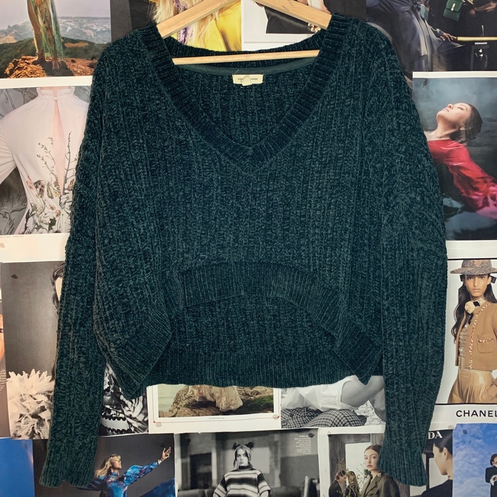 LAST CHANCE UO Green Cropped Sweater
